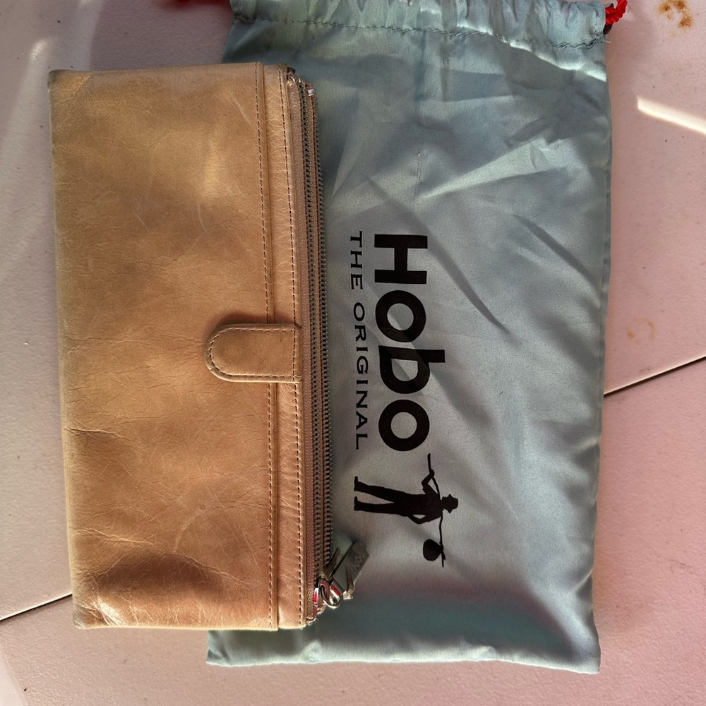 HOBO Tan Leather Wallet Smooth Finish